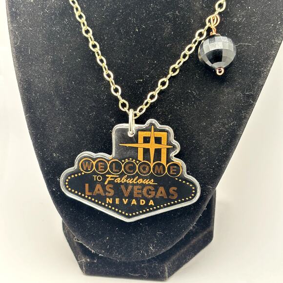 Las Vegas Nevada Gold Necklace - Picture 2 of 4